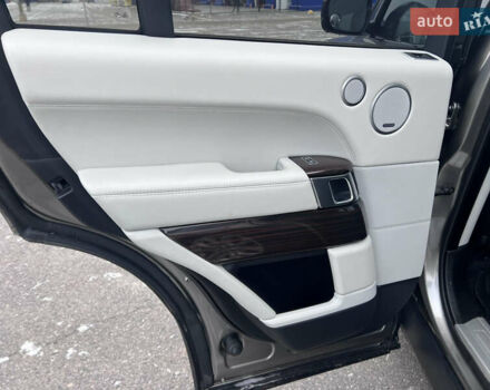 Серый Ленд Ровер Рендж Ровер, объемом двигателя 3 л и пробегом 158 тыс. км за 44000 $, фото 37 на Automoto.ua