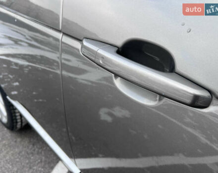 Серый Ленд Ровер Рендж Ровер, объемом двигателя 3 л и пробегом 158 тыс. км за 44000 $, фото 20 на Automoto.ua