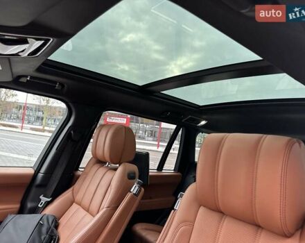 Серый Ленд Ровер Рендж Ровер, объемом двигателя 4.37 л и пробегом 61 тыс. км за 87704 $, фото 41 на Automoto.ua