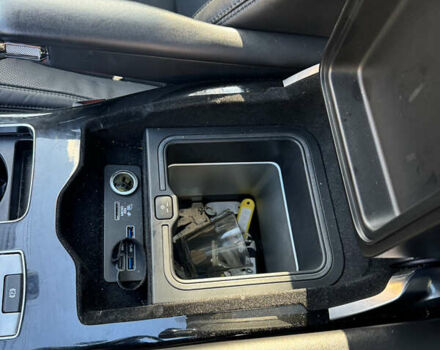 Серый Ленд Ровер Рендж Ровер, объемом двигателя 5 л и пробегом 75 тыс. км за 63000 $, фото 12 на Automoto.ua