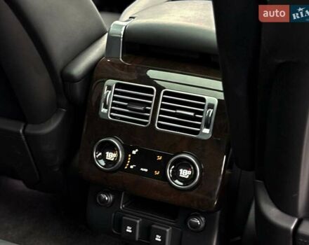 Ленд Ровер Рендж Ровер 2018 в Киеве на Automoto.ua Серый Ленд Ровер Рендж Ровер, объемом двигателя 2.99 л и пробегом 180 тыс. км за 56000 $, фото 27 на Automoto.ua