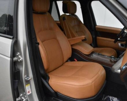 Серый Ленд Ровер Рендж Ровер, объемом двигателя 5 л и пробегом 30 тыс. км за 12000 $, фото 10 на Automoto.ua