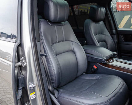 Серый Ленд Ровер Рендж Ровер, объемом двигателя 2.99 л и пробегом 185 тыс. км за 53500 $, фото 33 на Automoto.ua