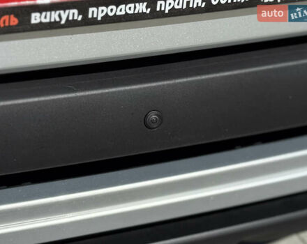 Сірий Ленд Ровер Рендж Ровер, об'ємом двигуна 3 л та пробігом 180 тис. км за 46500 $, фото 8 на Automoto.ua