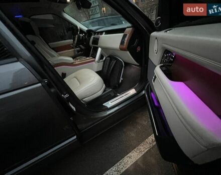 Сірий Ленд Ровер Рендж Ровер, об'ємом двигуна 5 л та пробігом 132 тис. км за 59900 $, фото 38 на Automoto.ua