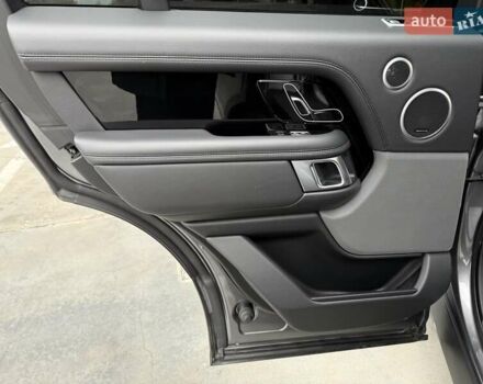 Серый Ленд Ровер Рендж Ровер, объемом двигателя 2.99 л и пробегом 94 тыс. км за 57500 $, фото 23 на Automoto.ua