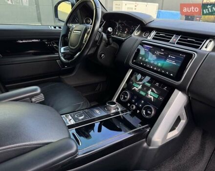 Ленд Ровер Рендж Ровер 2018 у Києві на Automoto.ua Сірий Ленд Ровер Рендж Ровер, об'ємом двигуна 3 л та пробігом 167 тис. км за 53000 $, фото 28 на Automoto.ua