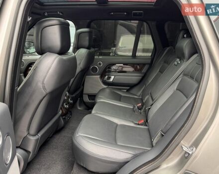 Серый Ленд Ровер Рендж Ровер, объемом двигателя 2.99 л и пробегом 186 тыс. км за 52900 $, фото 10 на Automoto.ua