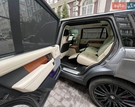 Сірий Ленд Ровер Рендж Ровер, об'ємом двигуна 5 л та пробігом 132 тис. км за 59900 $, фото 23 на Automoto.ua