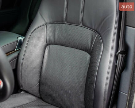 Серый Ленд Ровер Рендж Ровер, объемом двигателя 2.99 л и пробегом 185 тыс. км за 53500 $, фото 31 на Automoto.ua