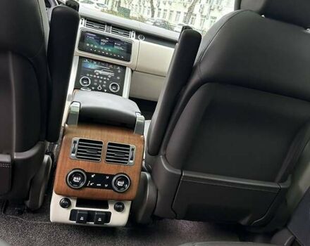 Сірий Ленд Ровер Рендж Ровер, об'ємом двигуна 3 л та пробігом 66 тис. км за 99000 $, фото 11 на Automoto.ua