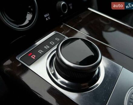 Ленд Ровер Рендж Ровер 2018 в Киеве на Automoto.ua Серый Ленд Ровер Рендж Ровер, объемом двигателя 2.99 л и пробегом 180 тыс. км за 56000 $, фото 24 на Automoto.ua