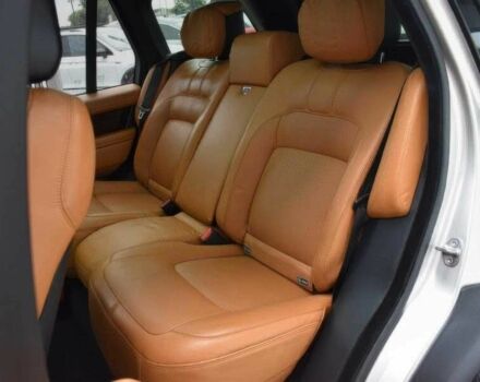 Серый Ленд Ровер Рендж Ровер, объемом двигателя 5 л и пробегом 30 тыс. км за 12000 $, фото 15 на Automoto.ua