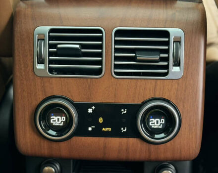 Сірий Ленд Ровер Рендж Ровер, об'ємом двигуна 4.37 л та пробігом 242 тис. км за 54900 $, фото 14 на Automoto.ua