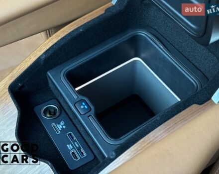 Серый Ленд Ровер Рендж Ровер, объемом двигателя 4.37 л и пробегом 243 тыс. км за 56900 $, фото 48 на Automoto.ua