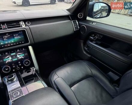 Серый Ленд Ровер Рендж Ровер, объемом двигателя 3 л и пробегом 168 тыс. км за 54000 $, фото 39 на Automoto.ua