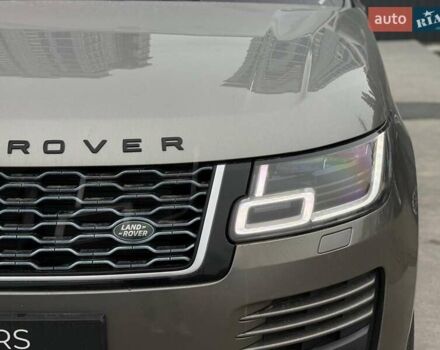 Ленд Ровер Рендж Ровер 2018 в Киеве на Automoto.ua Серый Ленд Ровер Рендж Ровер, объемом двигателя 2.99 л и пробегом 180 тыс. км за 56000 $, фото 7 на Automoto.ua