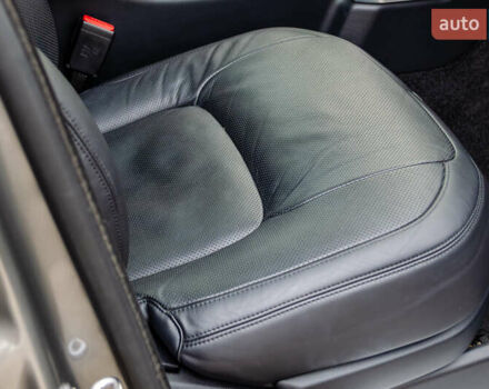 Серый Ленд Ровер Рендж Ровер, объемом двигателя 2.99 л и пробегом 185 тыс. км за 53500 $, фото 35 на Automoto.ua