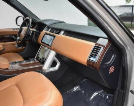 Серый Ленд Ровер Рендж Ровер, объемом двигателя 5 л и пробегом 30 тыс. км за 12000 $, фото 9 на Automoto.ua