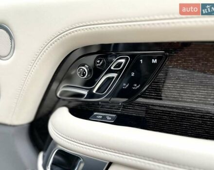 Серый Ленд Ровер Рендж Ровер, объемом двигателя 4.37 л и пробегом 48 тыс. км за 95000 $, фото 40 на Automoto.ua