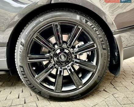 Серый Ленд Ровер Рендж Ровер, объемом двигателя 4.37 л и пробегом 48 тыс. км за 95000 $, фото 17 на Automoto.ua