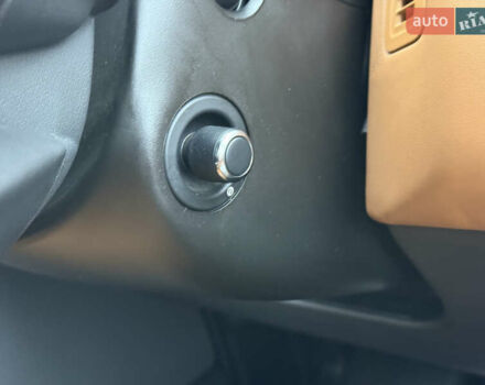 Серый Ленд Ровер Рендж Ровер, объемом двигателя 4.4 л и пробегом 183 тыс. км за 64000 $, фото 27 на Automoto.ua