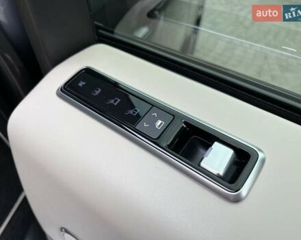 Серый Ленд Ровер Рендж Ровер, объемом двигателя 4.37 л и пробегом 48 тыс. км за 95000 $, фото 48 на Automoto.ua