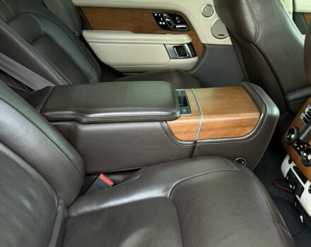 Серый Ленд Ровер Рендж Ровер, объемом двигателя 4.37 л и пробегом 110 тыс. км за 86000 $, фото 9 на Automoto.ua