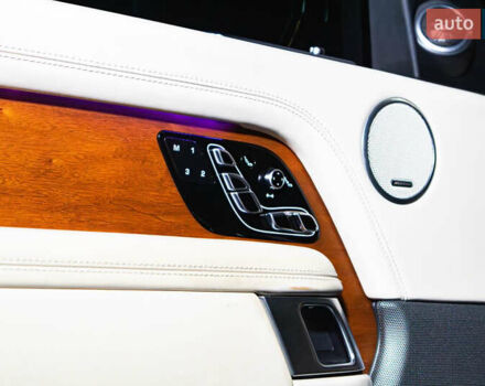 Сірий Ленд Ровер Рендж Ровер, об'ємом двигуна 4.4 л та пробігом 110 тис. км за 78800 $, фото 20 на Automoto.ua