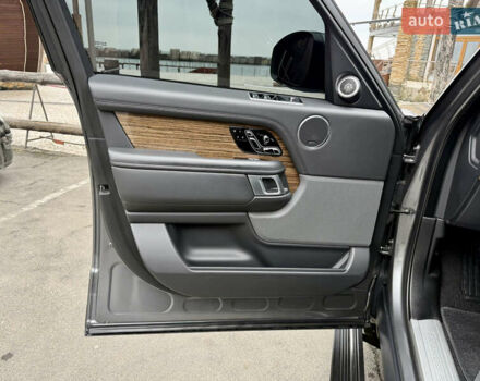 Серый Ленд Ровер Рендж Ровер, объемом двигателя 2.99 л и пробегом 49 тыс. км за 79999 $, фото 123 на Automoto.ua