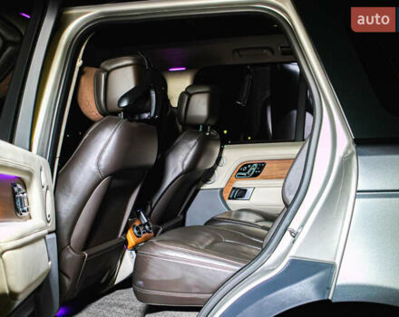 Сірий Ленд Ровер Рендж Ровер, об'ємом двигуна 4.4 л та пробігом 110 тис. км за 78800 $, фото 16 на Automoto.ua