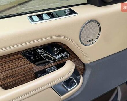 Серый Ленд Ровер Рендж Ровер, объемом двигателя 3 л и пробегом 37 тыс. км за 53900 $, фото 31 на Automoto.ua