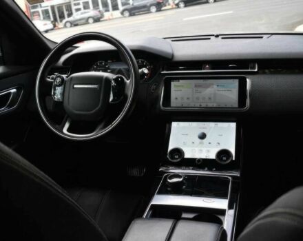 Ленд Ровер Рендж Ровер 2019 в Ужгороде на Automoto.ua Серый Ленд Ровер Рендж Ровер, объемом двигателя 2 л и пробегом 47 тыс. км за 14800 $, фото 5 на Automoto.ua