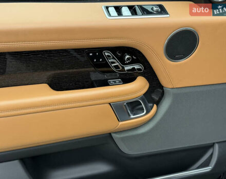 Серый Ленд Ровер Рендж Ровер, объемом двигателя 4.4 л и пробегом 183 тыс. км за 64000 $, фото 24 на Automoto.ua