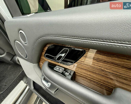 Серый Ленд Ровер Рендж Ровер, объемом двигателя 2.99 л и пробегом 49 тыс. км за 79999 $, фото 82 на Automoto.ua