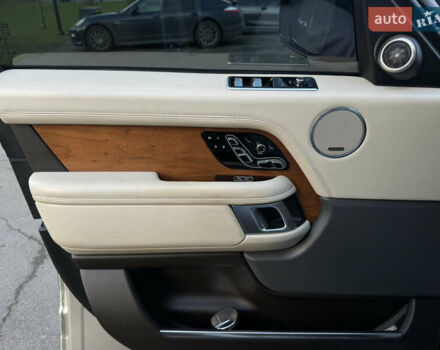 Серый Ленд Ровер Рендж Ровер, объемом двигателя 4.37 л и пробегом 110 тыс. км за 86000 $, фото 13 на Automoto.ua