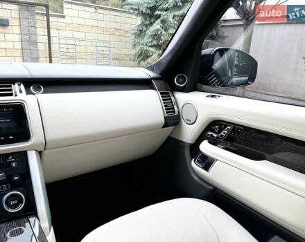 Серый Ленд Ровер Рендж Ровер, объемом двигателя 4.37 л и пробегом 48 тыс. км за 95000 $, фото 43 на Automoto.ua