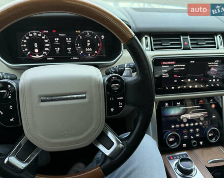 Серый Ленд Ровер Рендж Ровер, объемом двигателя 4.37 л и пробегом 110 тыс. км за 86000 $, фото 7 на Automoto.ua