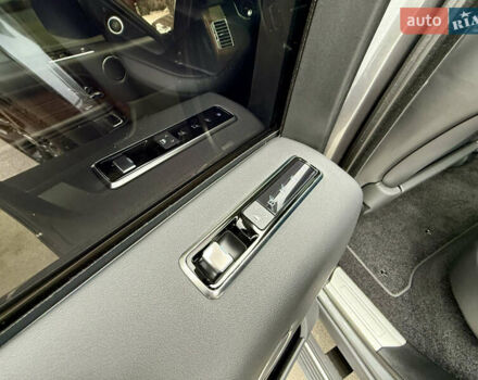Серый Ленд Ровер Рендж Ровер, объемом двигателя 2.99 л и пробегом 49 тыс. км за 79999 $, фото 103 на Automoto.ua