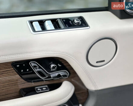 Сірий Ленд Ровер Рендж Ровер, об'ємом двигуна 4.37 л та пробігом 125 тис. км за 77000 $, фото 19 на Automoto.ua