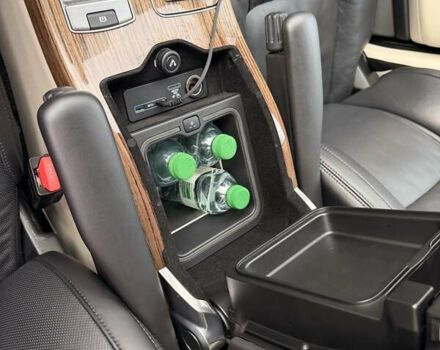 Сірий Ленд Ровер Рендж Ровер, об'ємом двигуна 4.37 л та пробігом 127 тис. км за 73000 $, фото 13 на Automoto.ua