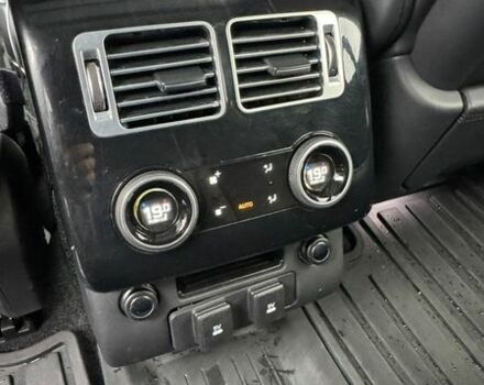 Серый Ленд Ровер Рендж Ровер, объемом двигателя 2.99 л и пробегом 112 тыс. км за 65000 $, фото 17 на Automoto.ua