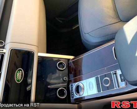 Серый Ленд Ровер Рендж Ровер, объемом двигателя 3 л и пробегом 17600 тыс. км за 49500 $, фото 10 на Automoto.ua