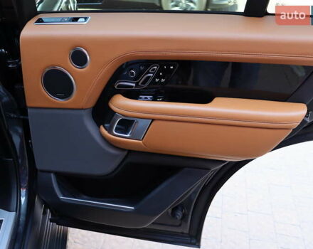 Серый Ленд Ровер Рендж Ровер, объемом двигателя 4.4 л и пробегом 93 тыс. км за 99900 $, фото 42 на Automoto.ua