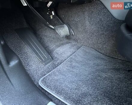 Ленд Ровер Рендж Ровер 2021 у Києві на Automoto.ua Сірий Ленд Ровер Рендж Ровер, об'ємом двигуна 3 л та пробігом 89 тис. км за 77900 $, фото 33 на Automoto.ua