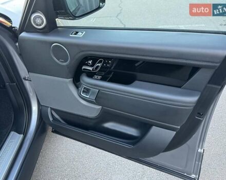 Ленд Ровер Рендж Ровер 2021 у Києві на Automoto.ua Сірий Ленд Ровер Рендж Ровер, об'ємом двигуна 3 л та пробігом 89 тис. км за 77900 $, фото 44 на Automoto.ua