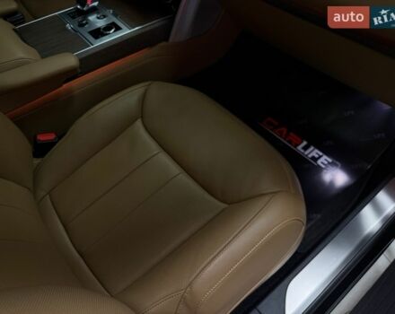 Серый Ленд Ровер Рендж Ровер, объемом двигателя 4.39 л и пробегом 27 тыс. км за 179500 $, фото 67 на Automoto.ua