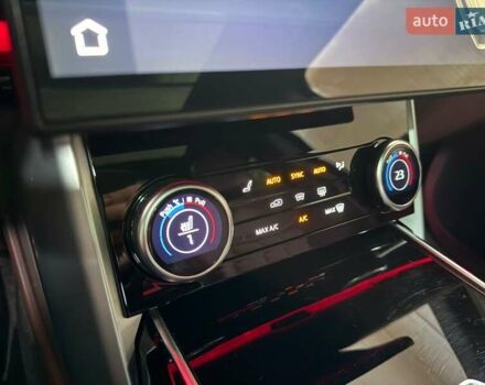 Ленд Ровер Рендж Ровер 2023 в Киеве на Automoto.ua Серый Ленд Ровер Рендж Ровер, объемом двигателя 3 л и пробегом 55 тыс. км за 199444 $, фото 15 на Automoto.ua