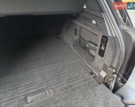 Сірий Ленд Ровер Рендж Ровер, об'ємом двигуна 3 л та пробігом 67 тис. км за 159000 $, фото 55 на Automoto.ua