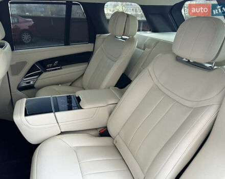 Сірий Ленд Ровер Рендж Ровер, об'ємом двигуна 4.39 л та пробігом 65 тис. км за 179999 $, фото 15 на Automoto.ua